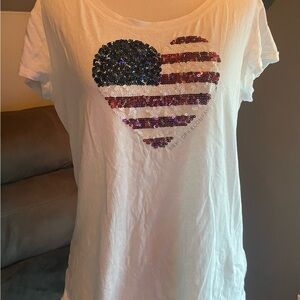 Red white and blue heart NYC shirt
